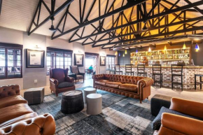  Gondwana Etosha Safari Lodge  Okaukuejo